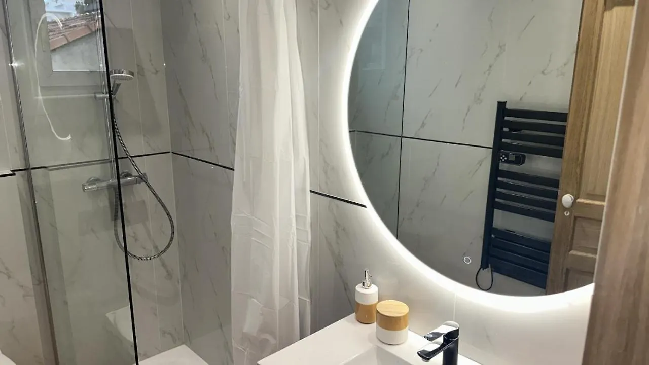 Magnifique Appartement Entierement Neuf Centre Ville Cannes Le Cannet Apartment